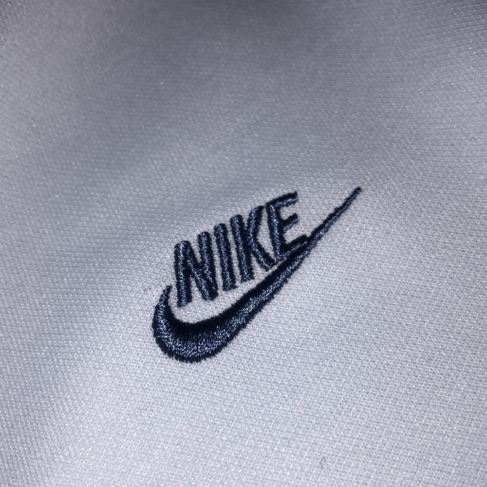 nike jacket - Picture 3 of 7